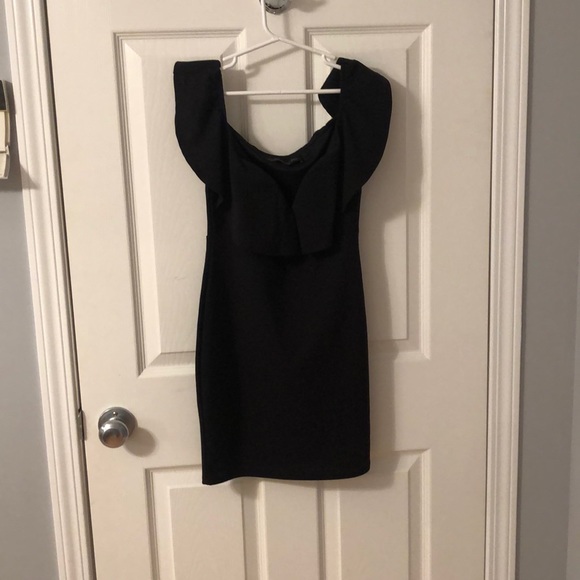 Beautiful Black Dress - Picture 3 of 3